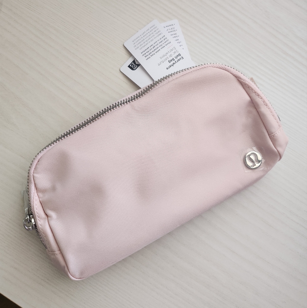 Lululemon Belt Bag BABY PINK *BRAND NEW!*
